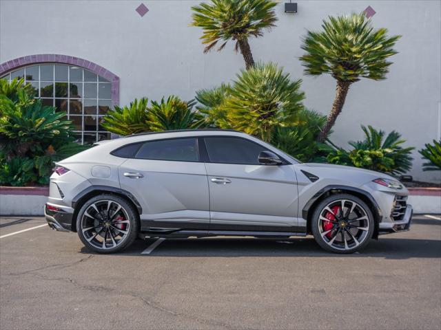 2020 lamborghini urus