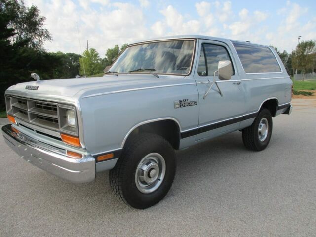 1987 ramcharger 4x4 las vegas police truck rust free!!! 360, many new parts