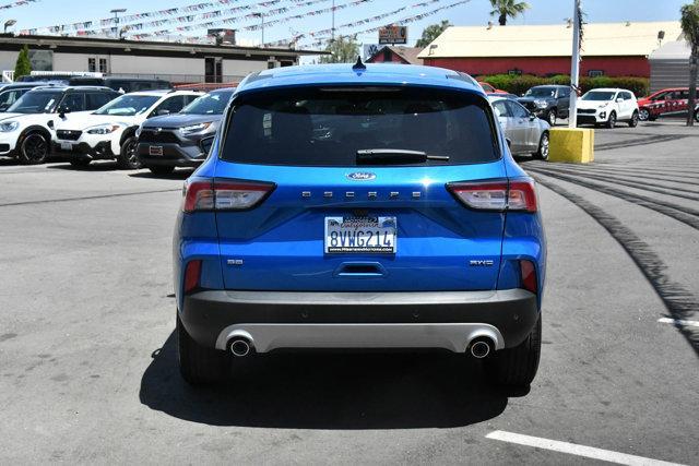 2021 ford escape se