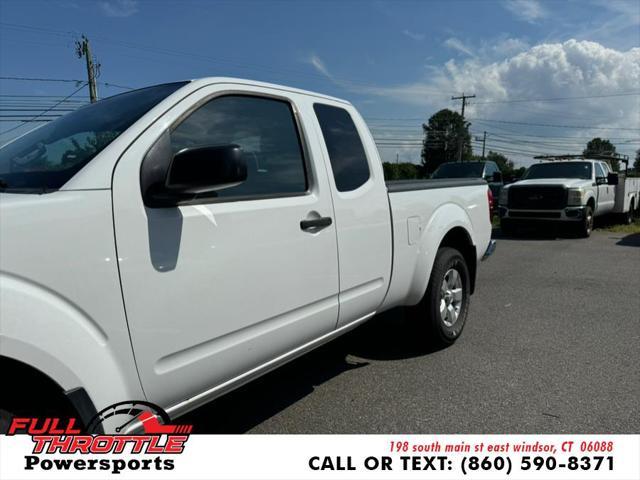 2012 nissan frontier sv