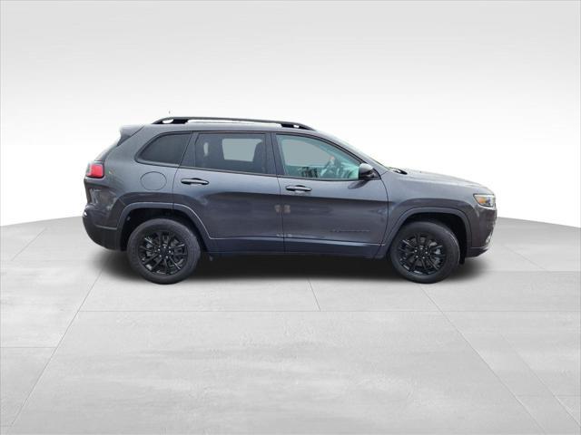 2023 jeep cherokee altitude