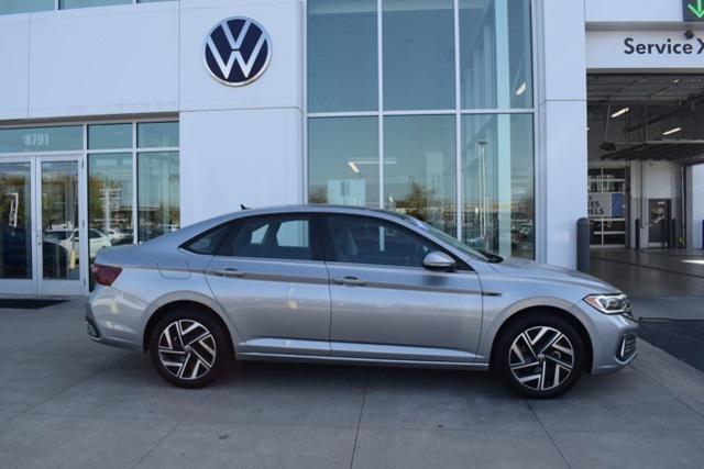 2022 volkswagen jetta 1.5t sel
