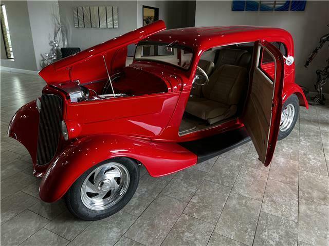 1934 ford 350 v8 chrome tpi automatic