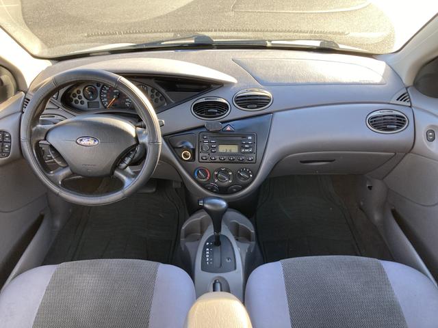 2004 ford focus se