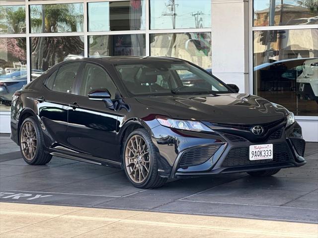 2023 toyota camry se