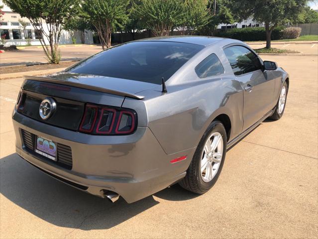 2013 ford mustang v6