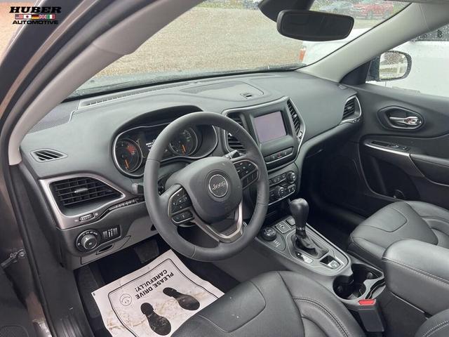 2021 jeep cherokee latitude lux