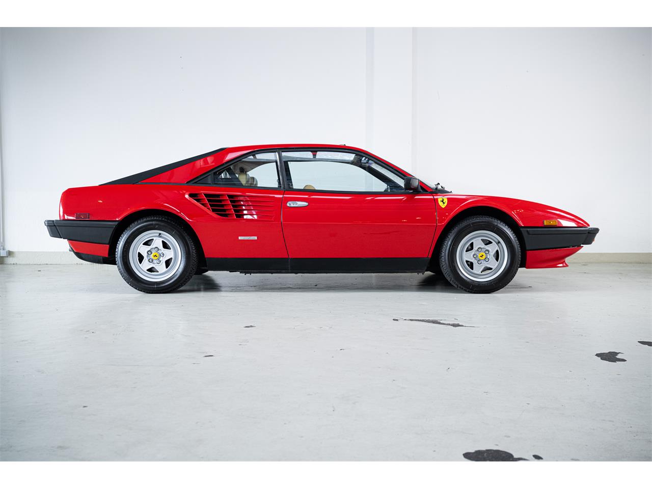 1985 ferrari mondial qv coupe