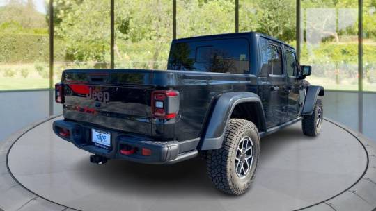 2024 Jeep Gladiator