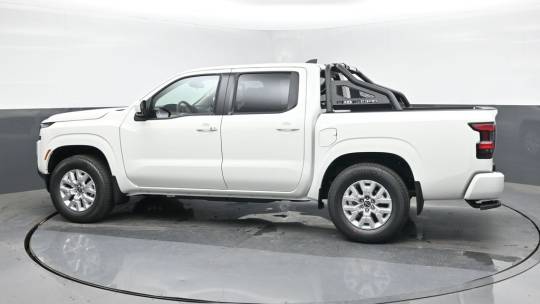 2024 Nissan Navara (Frontier) sv