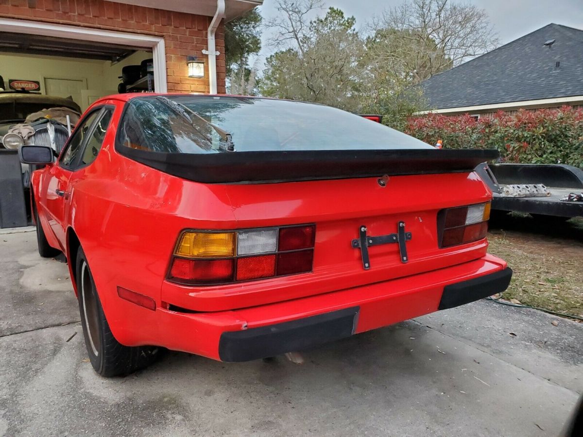 1986 porsche 944, base, automatic, please read entire description