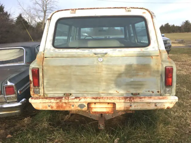 1970 chevy suburban 4x4