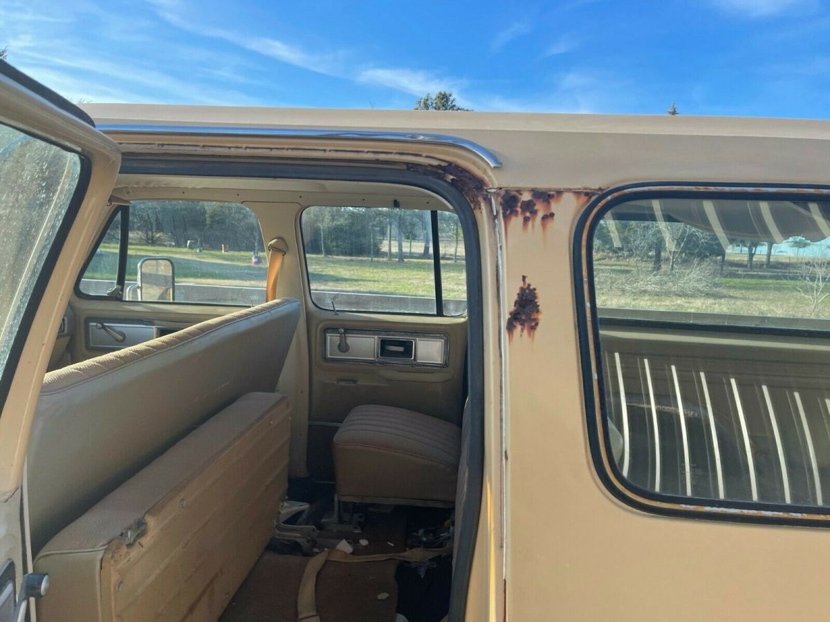 1978 chevrolet suburban - one owner