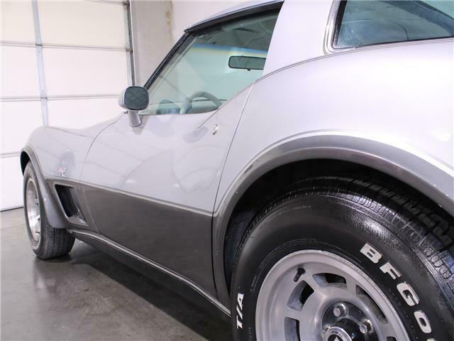1978 chevrolet corvette automatic t-top silver