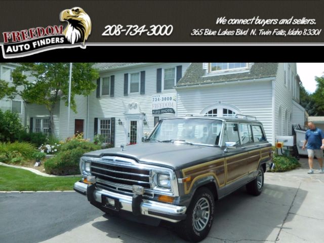 1989 jeep grand wagoneer 4 door wagon sport utility 4x4 4wd automatic tan red