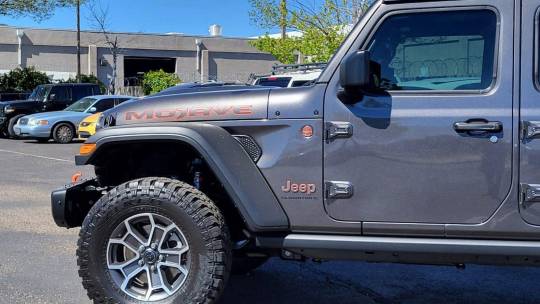 2024 Jeep Gladiator