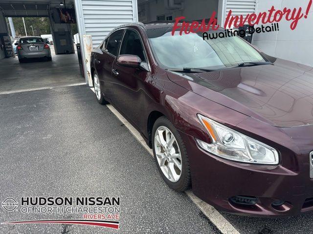2014 nissan maxima s