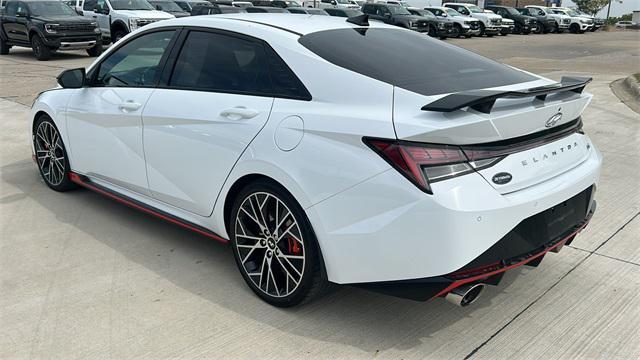 2022 hyundai elantra se