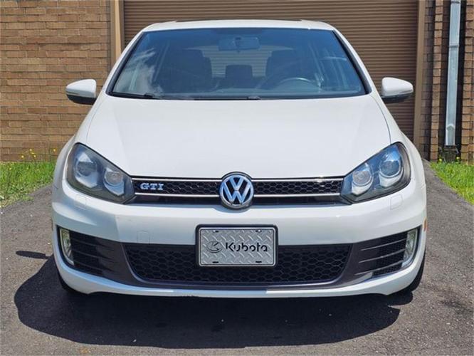 2011 volkswagen gti in hope mills, north carolina