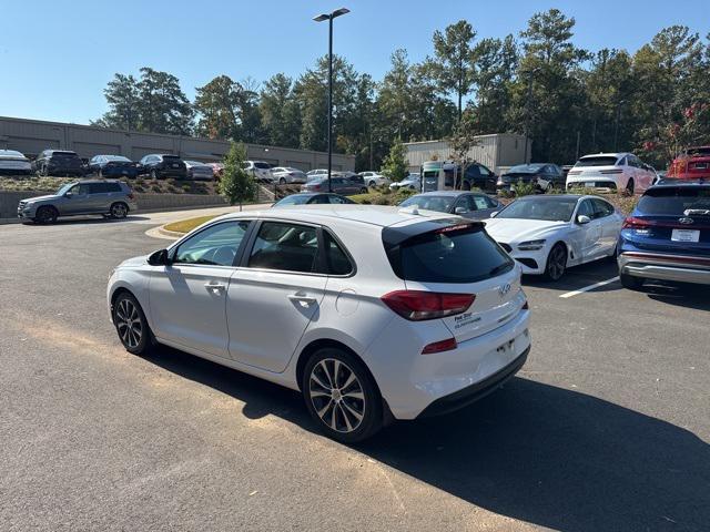 2018 hyundai elantra gt base