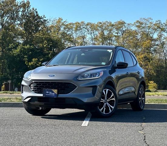 2021 ford escape se