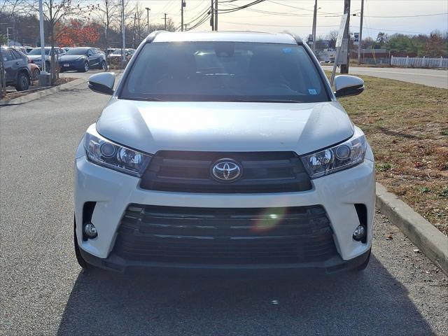 2017 toyota highlander se