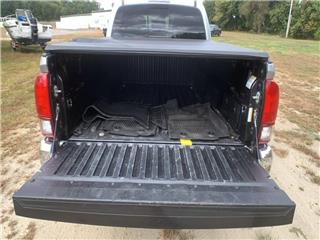 2022 Toyota Tacoma sr v6