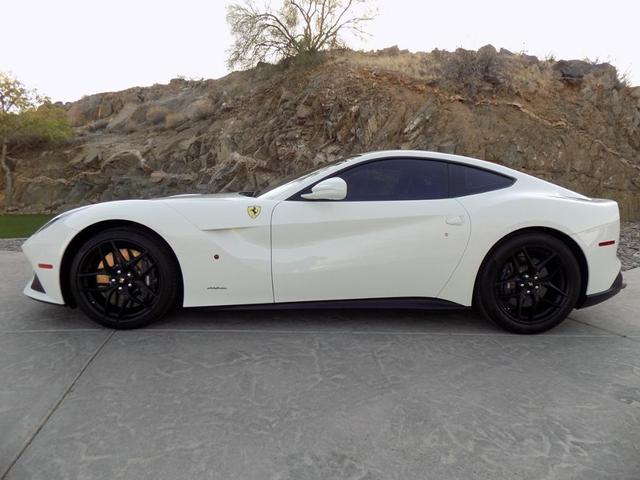 2016 ferrari f12berlinetta base