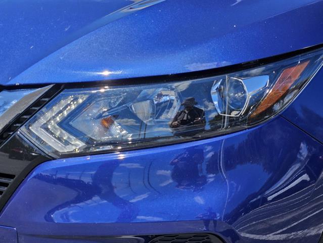 2022 nissan rogue sport sv