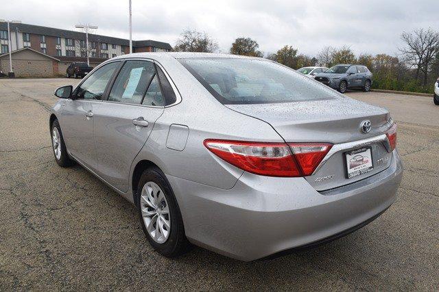 2015 toyota camry hybrid le