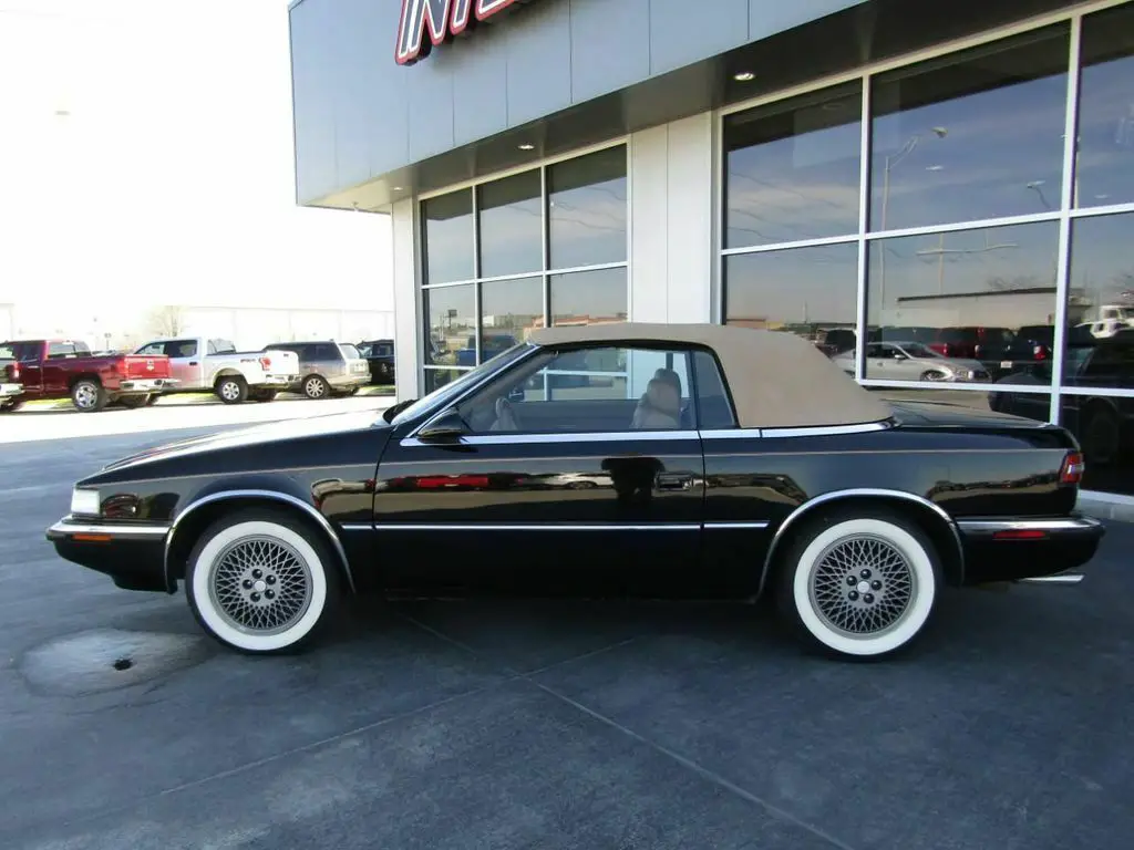 1990 chrysler tc by maserati, black with 33398 miles available now!