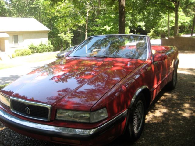 1989 chrysler tc maserati red great condition!