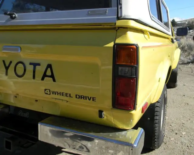 1982 toyota hilux 4x4 pick-up truck 1st generation factory o.e.m. paint classic