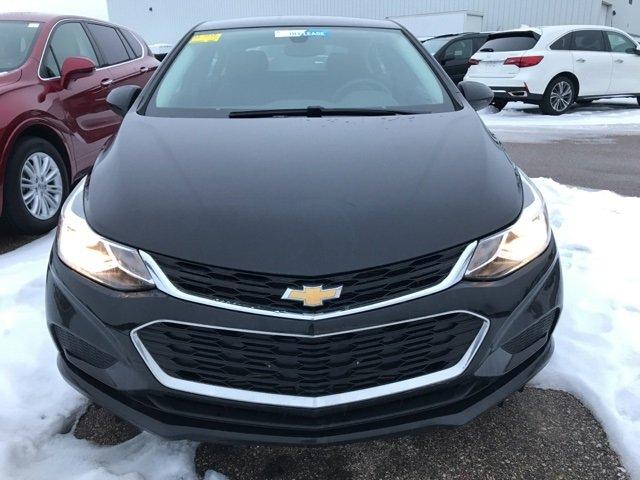used 2017 chevrolet cruze lt hatchback holland, mi 49423 for sale in holland, michigan