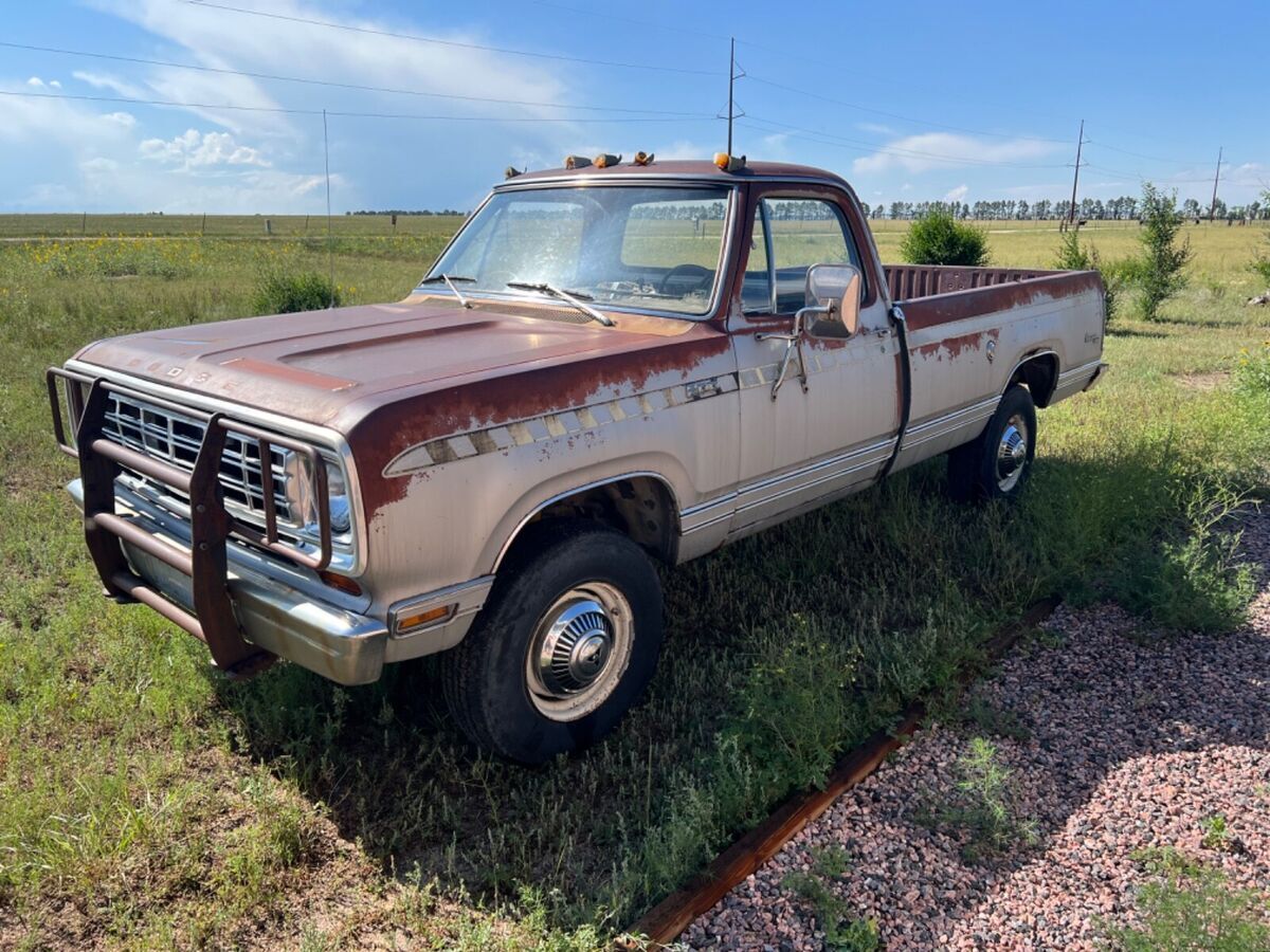 1974 w200 dodge power wagon sno fiter ram truck adventurer sport