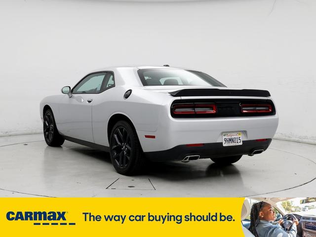 2023 dodge challenger sxt