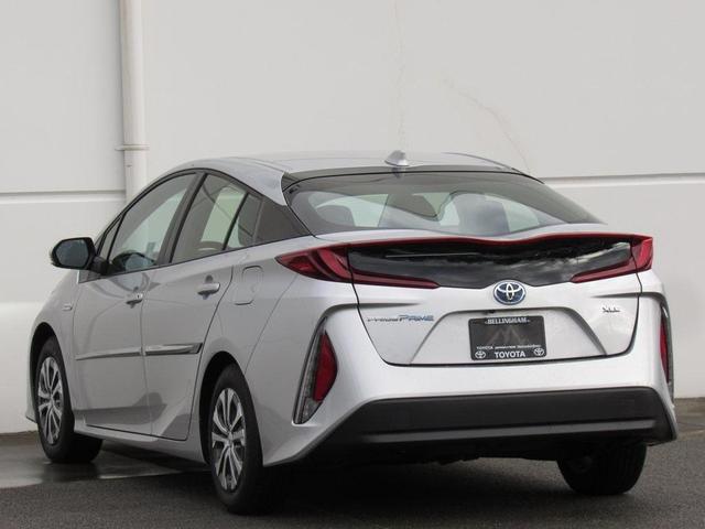 2022 toyota prius prime xle