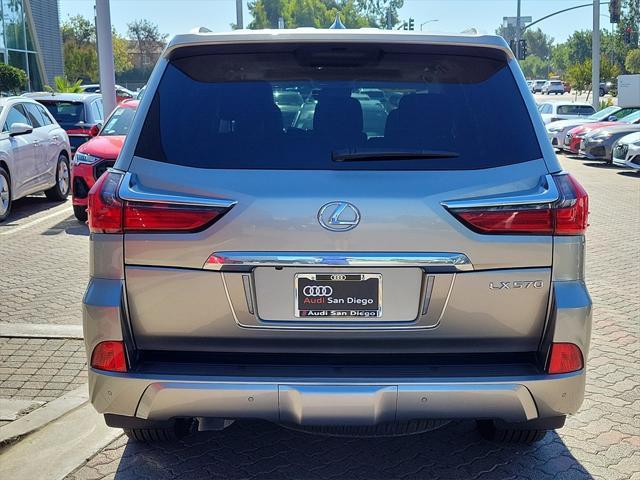 2021 lexus lx 570 three-row