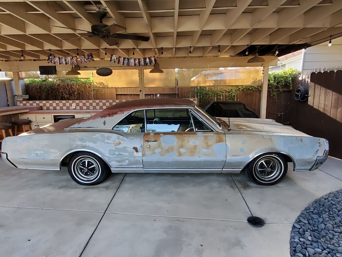 1967 cuttlas oldsmobile 442 original owner, clean title