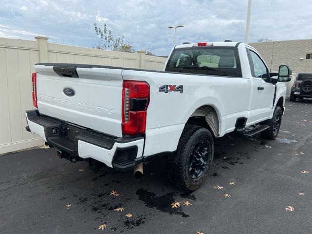 2023 ford f-350 xl