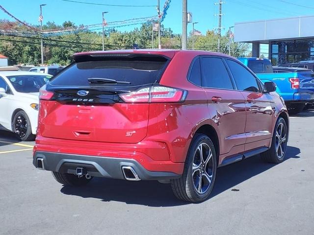 2022 ford edge st
