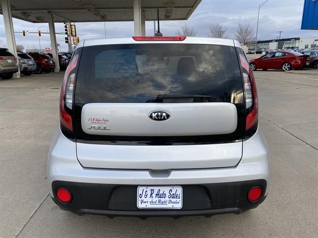 2018 kia soul base