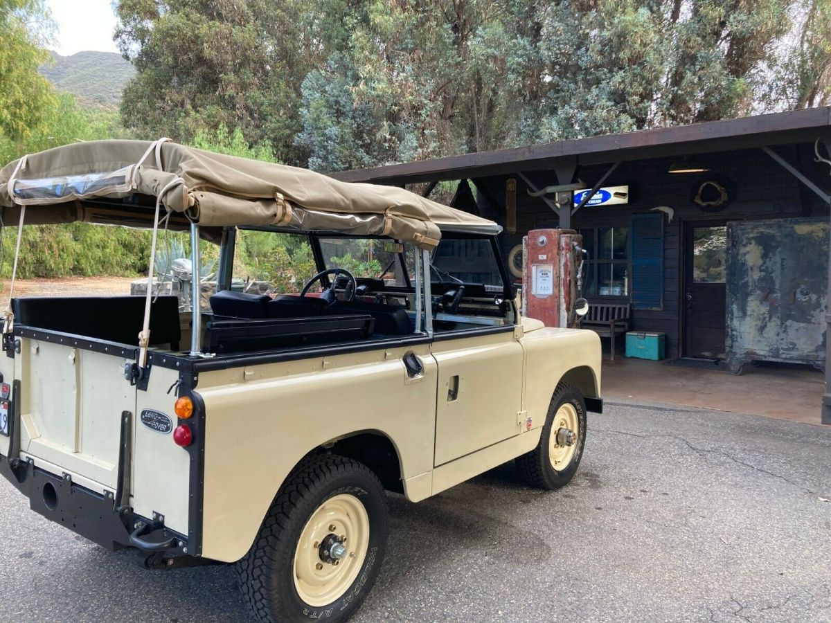 1962 land rover series iia 4wd, very desirable early year, like brand new!