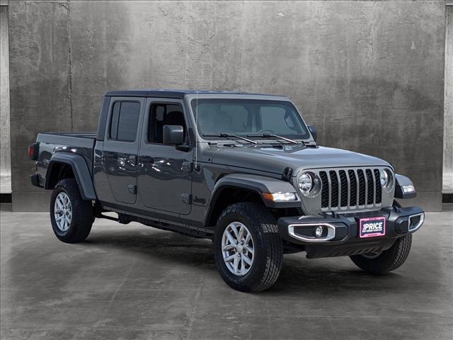 2023 jeep gladiator sport s