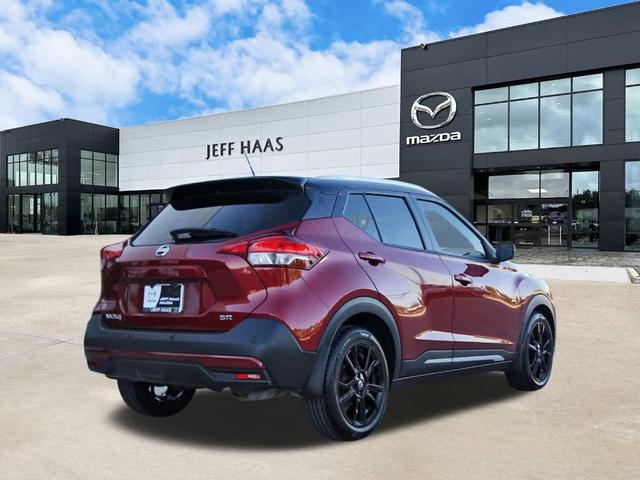 2020 nissan kicks sr