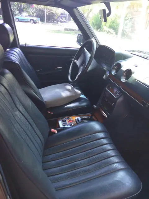 1985 mercedes benz 300d