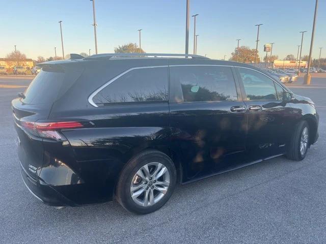 2021 toyota sienna limited 7-passenger