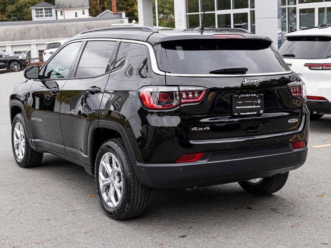 new 2024 jeep compass latitude 4x4