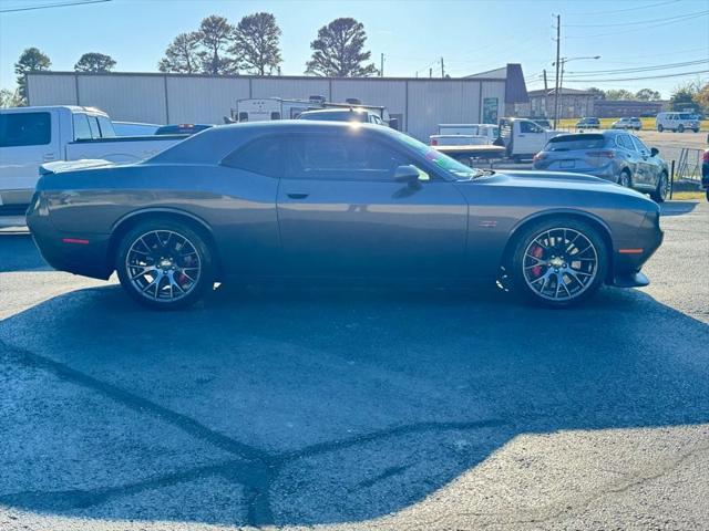 2017 dodge challenger srt 392