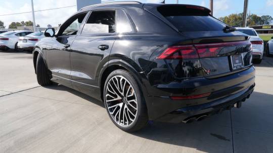 2025 Audi SQ8